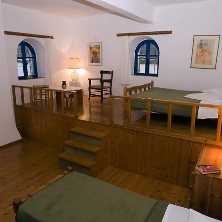 Appartement Karavostassi - The Stonehouse à Agios Nikolaos Chambre photo